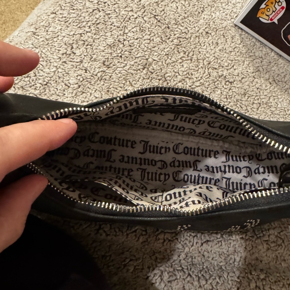 Juicy Couture Black Shoulder Bag - Picture 2 of 3
